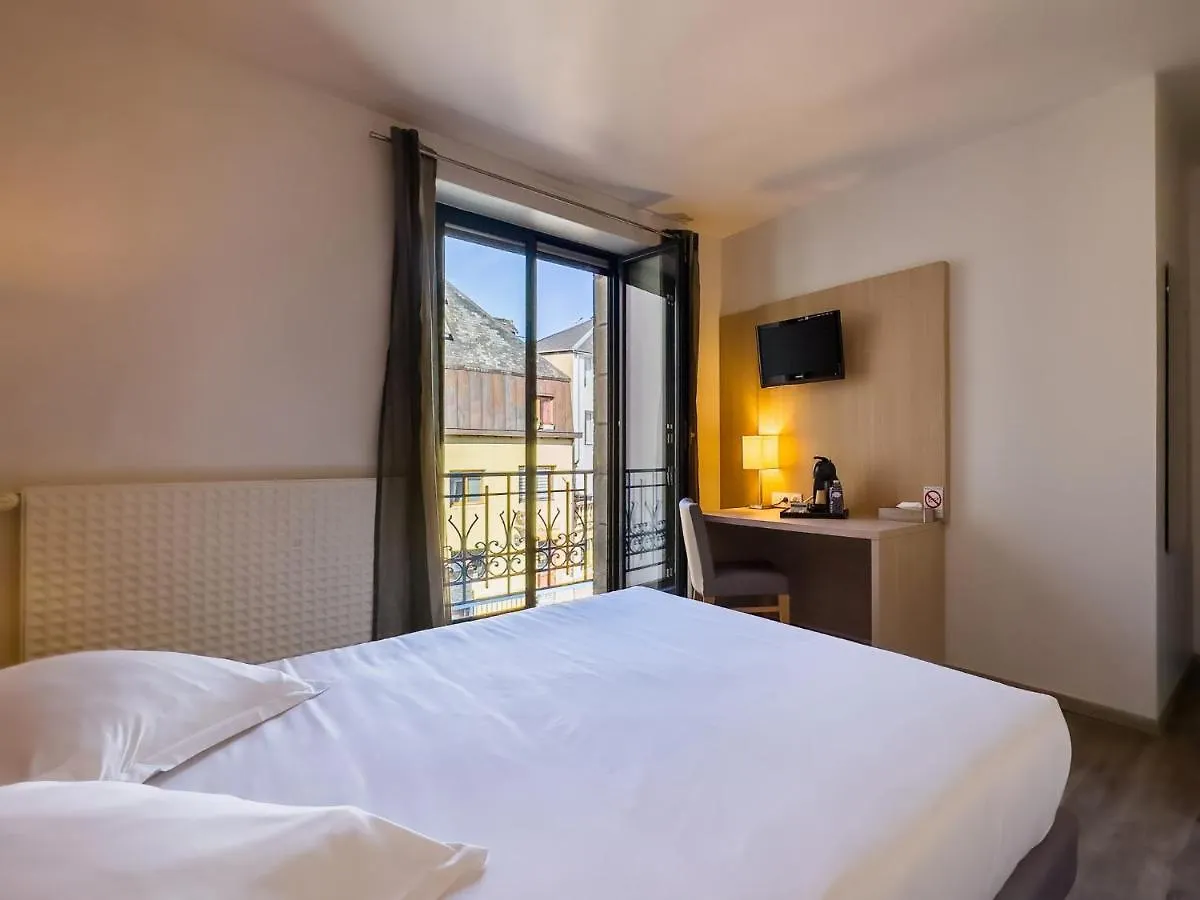 Hotel De La Gare Quimper 3*,