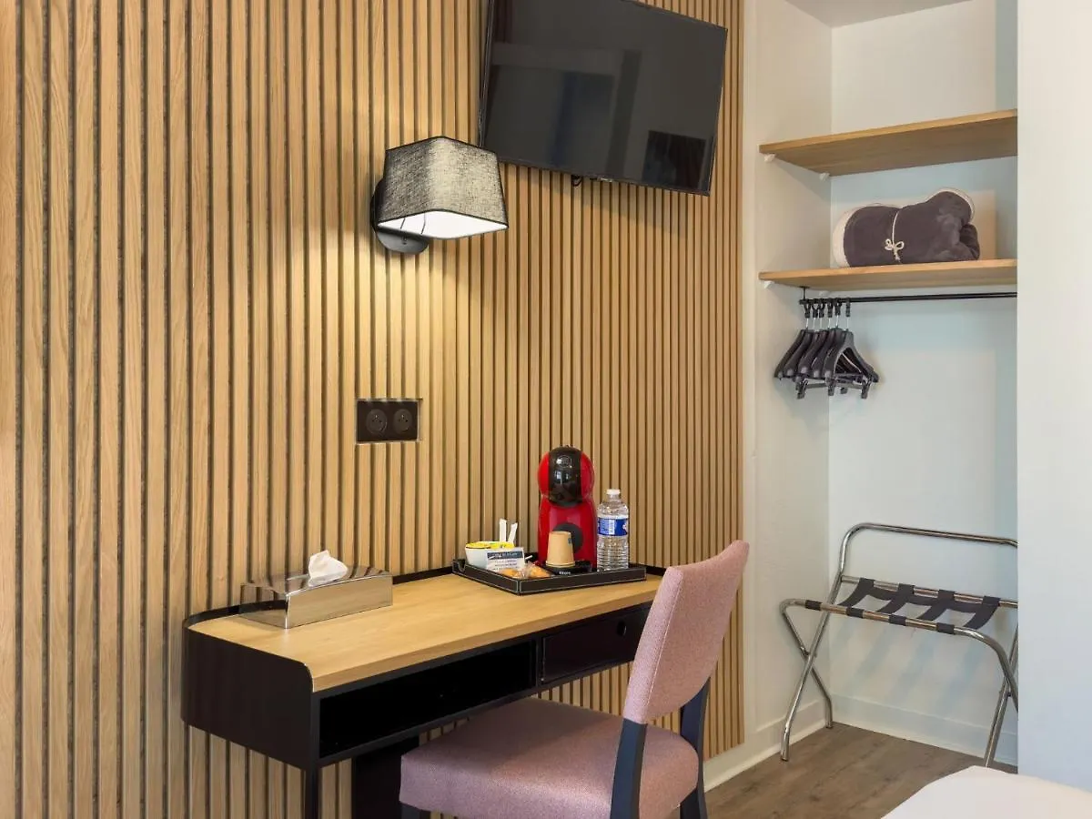 Hotel De La Gare Quimper 3*,  France
